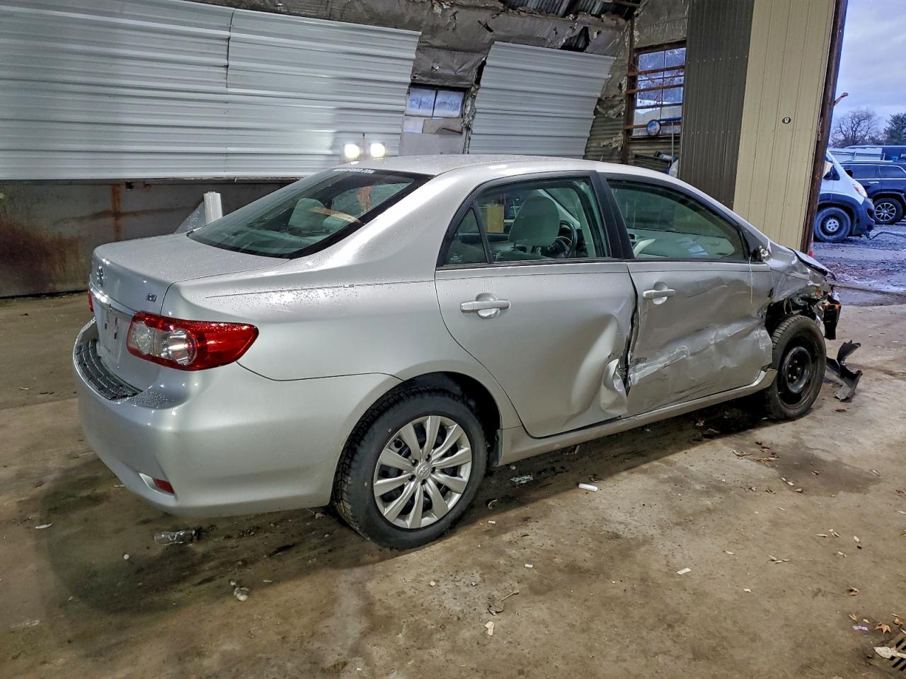 2013 TOYOTA COROLLA BASE photo 5