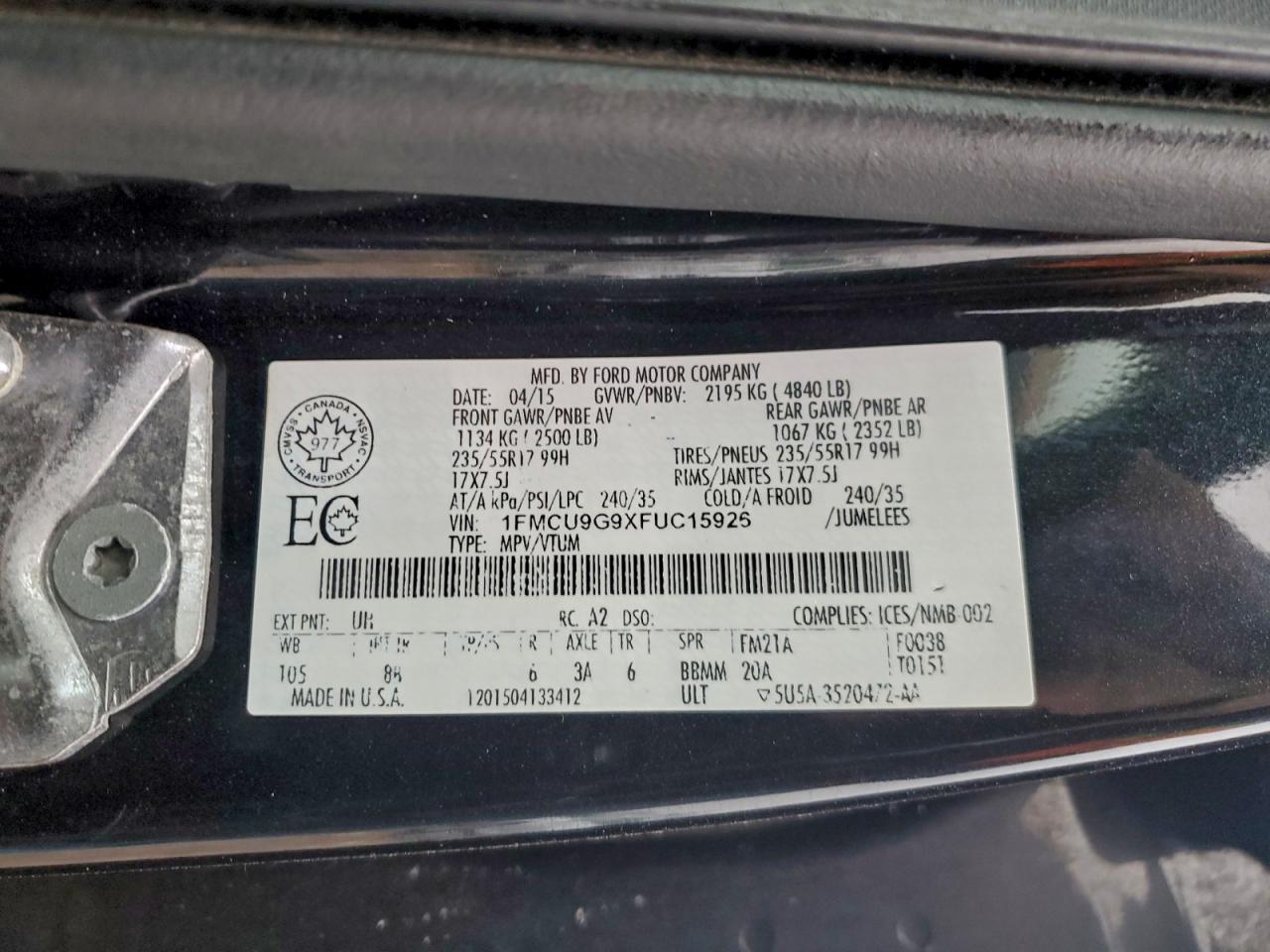 2015 FORD ESCAPE SE photo 25