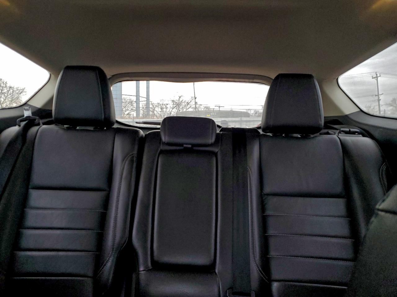 2015 FORD ESCAPE SE photo 19