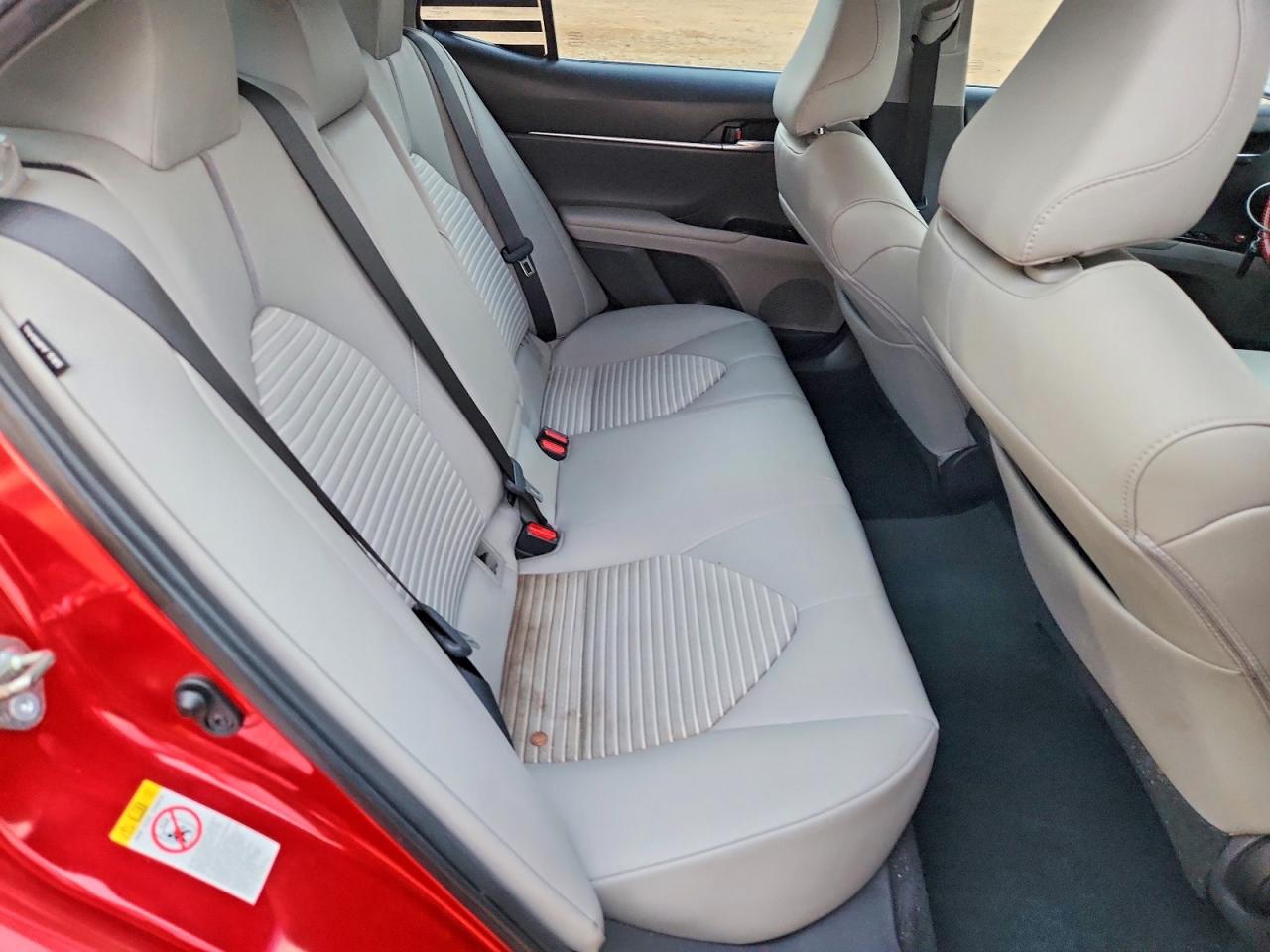 2019 TOYOTA CAMRY L photo 10