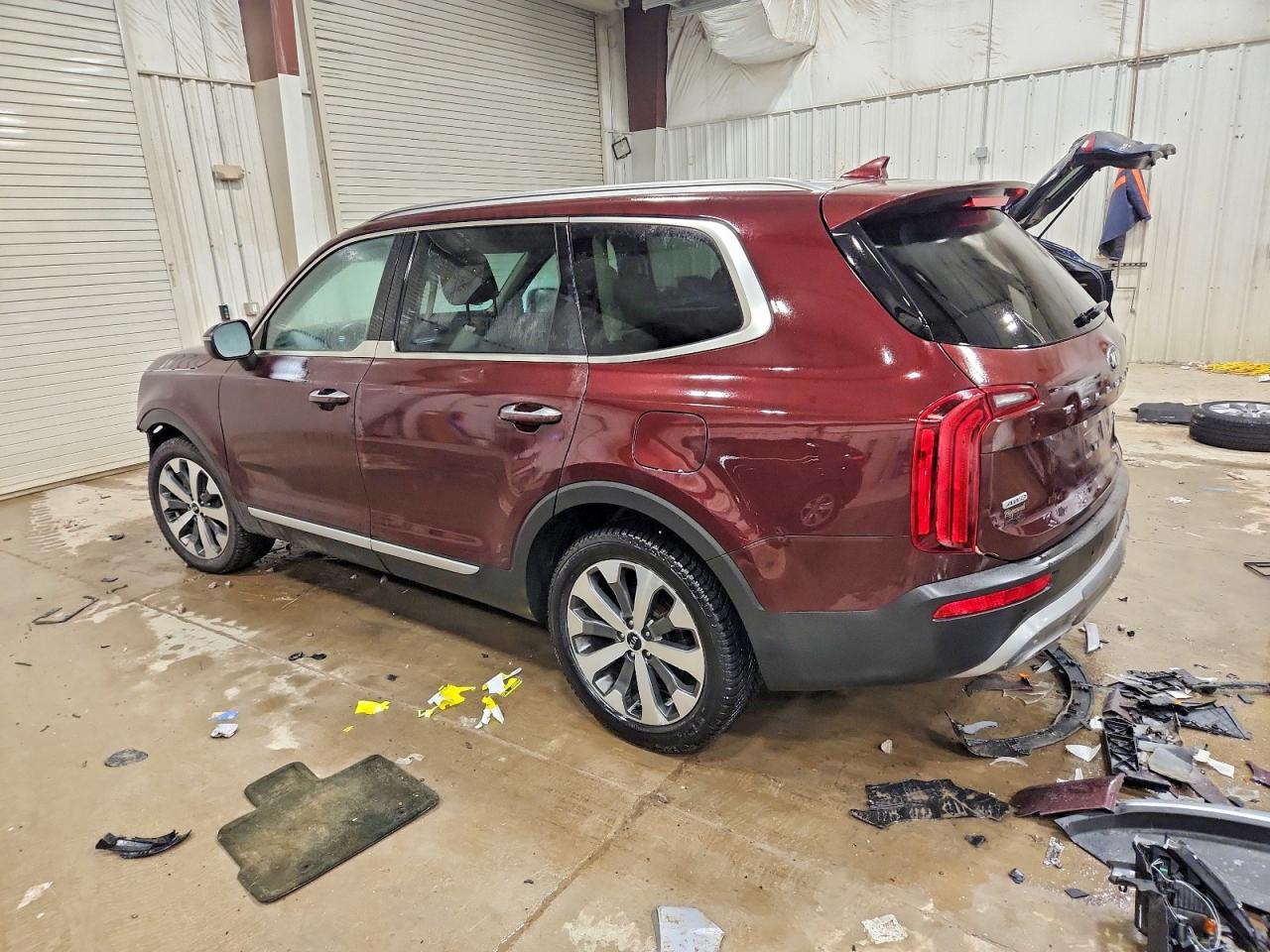 2021 KIA TELLURIDE S photo 2