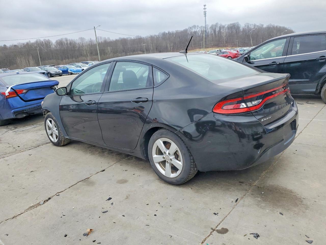2015 DODGE DART SXT photo 2
