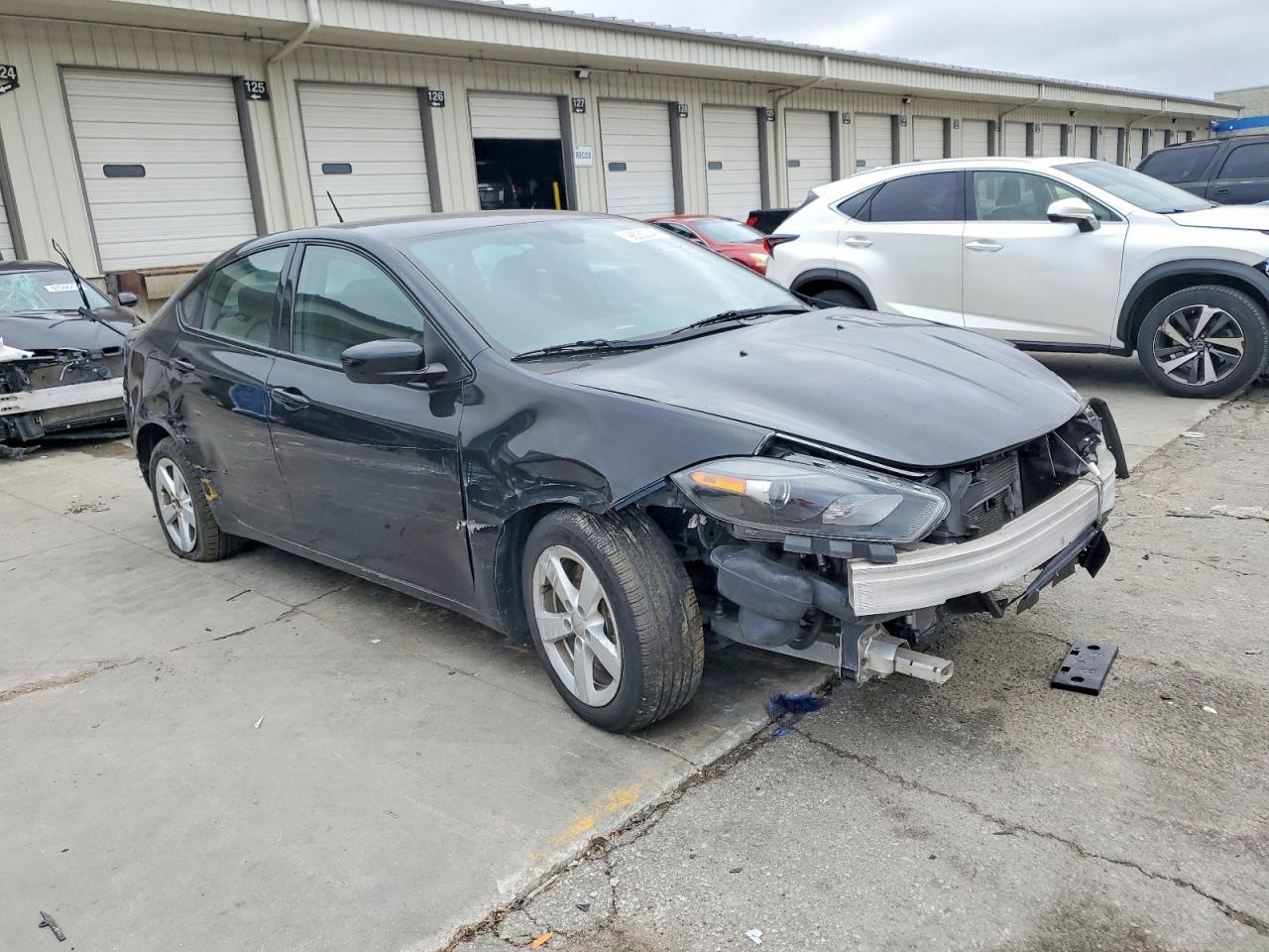 2015 DODGE DART SXT photo 4