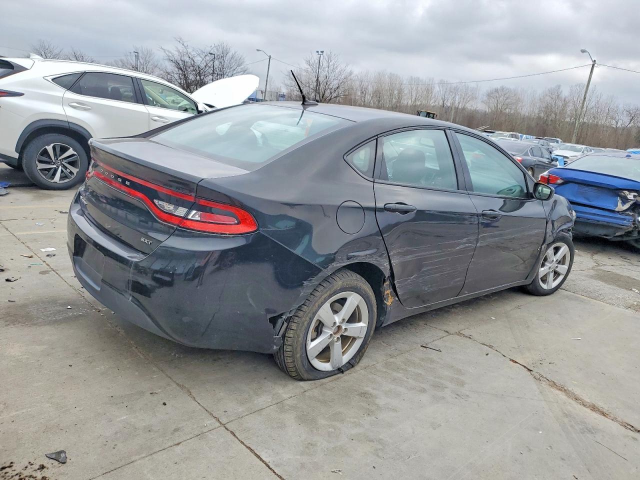 2015 DODGE DART SXT photo 3