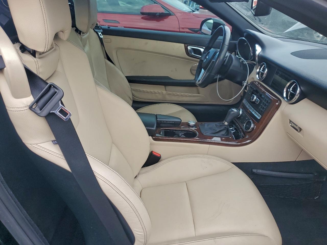 2014 MERCEDES-BENZ SLK 250 photo 19