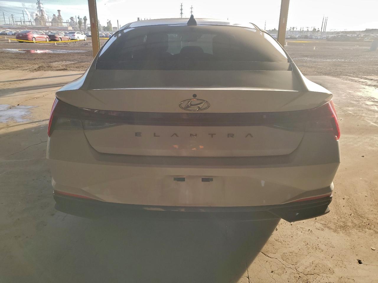 2022 HYUNDAI ELANTRA SEL photo 6