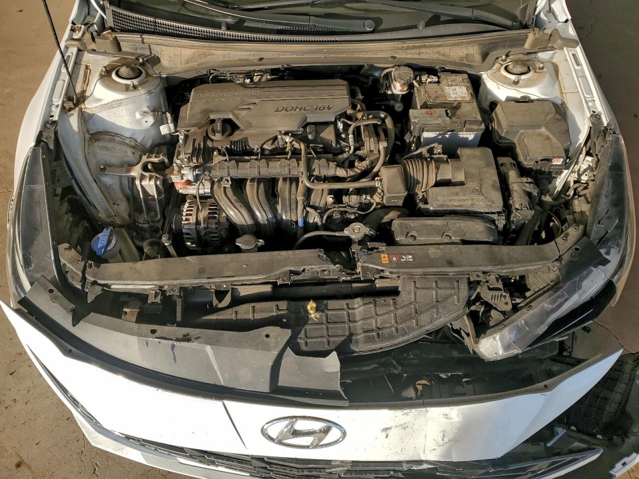 2022 HYUNDAI ELANTRA SEL photo 11