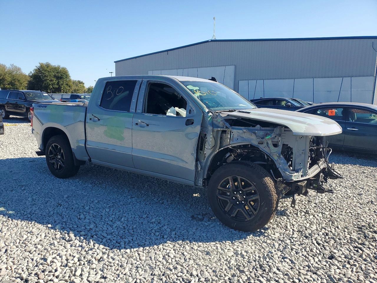 2024 CHEVROLET SILVERADO K1500 RST photo 4