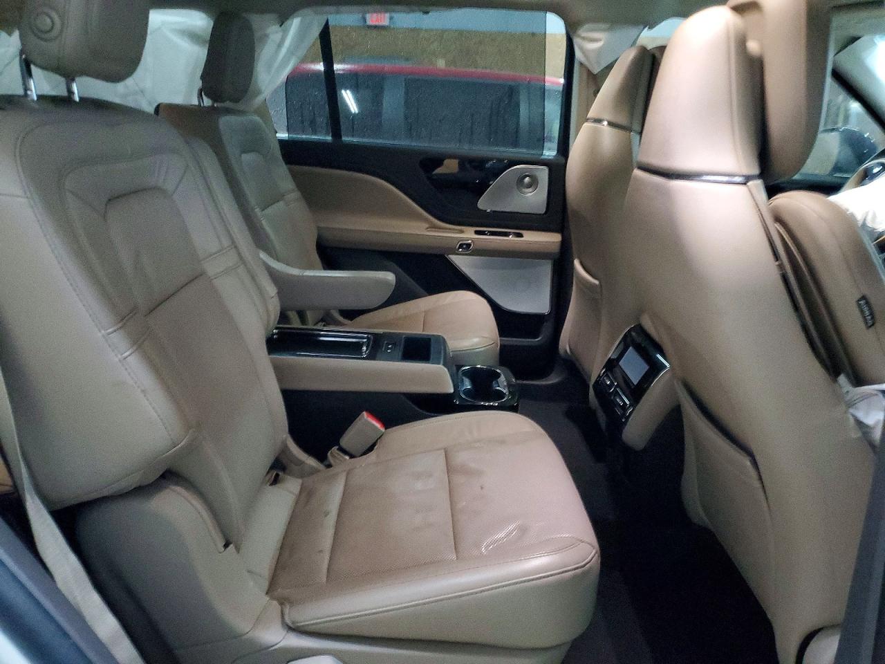 2020 LINCOLN AVIATOR RESERVE photo 11