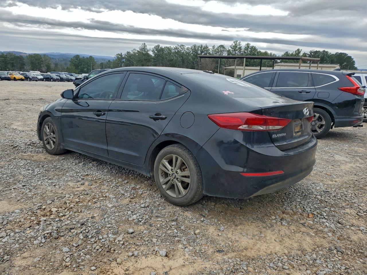 2018 HYUNDAI ELANTRA SEL photo 3