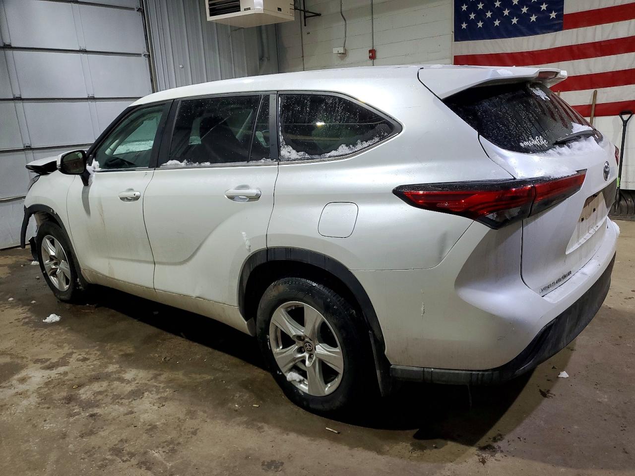 2023 TOYOTA HIGHLANDER L photo 2