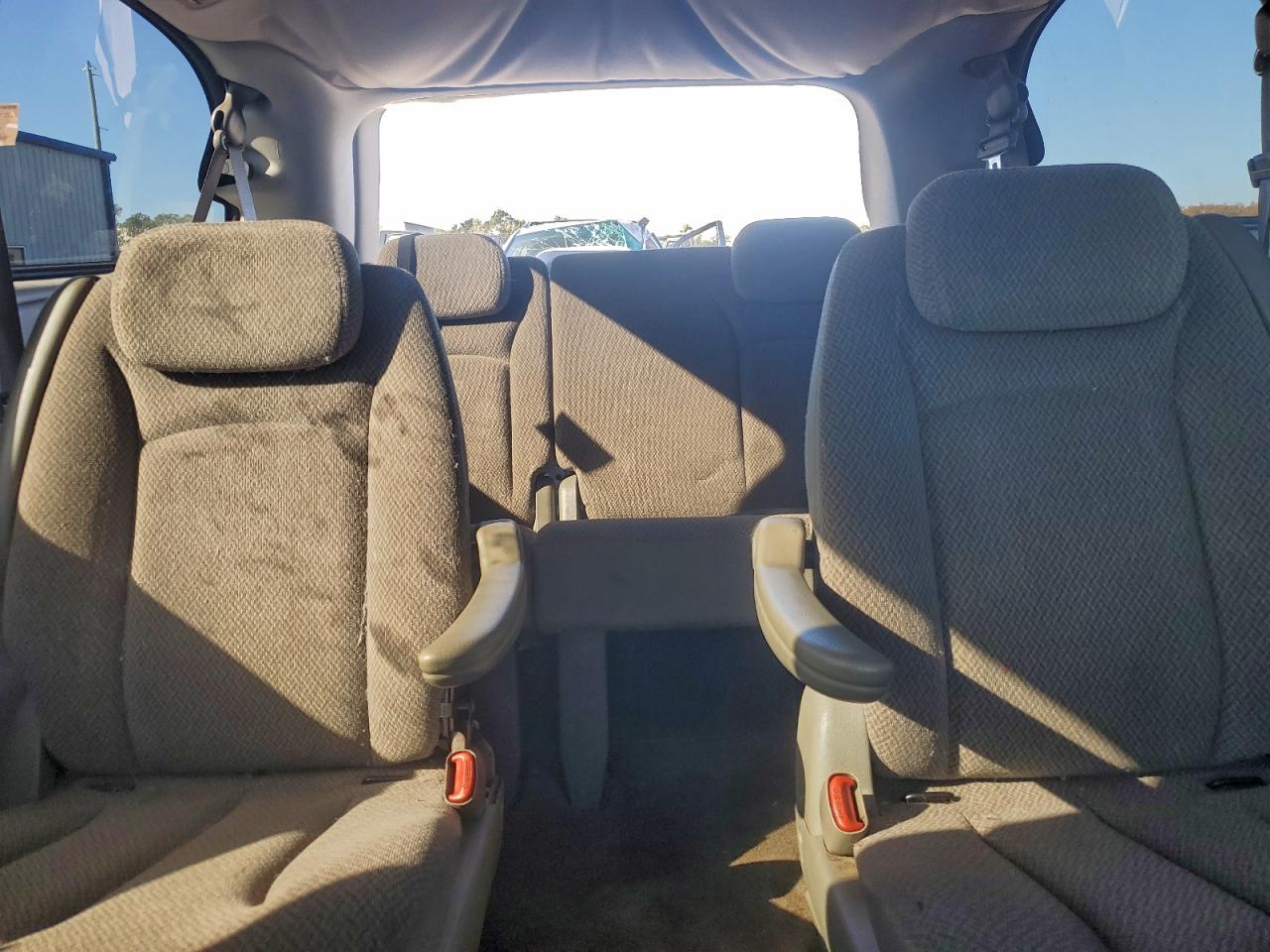 2007 CHRYSLER TOWN & COUNTRY TOURING photo 10