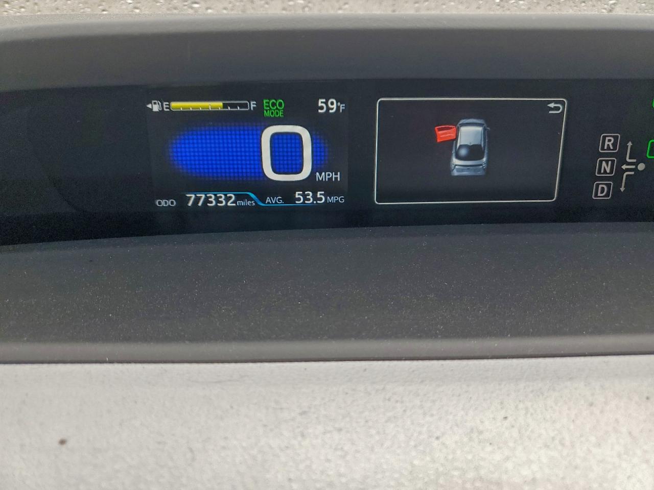 2016 TOYOTA PRIUS photo 17