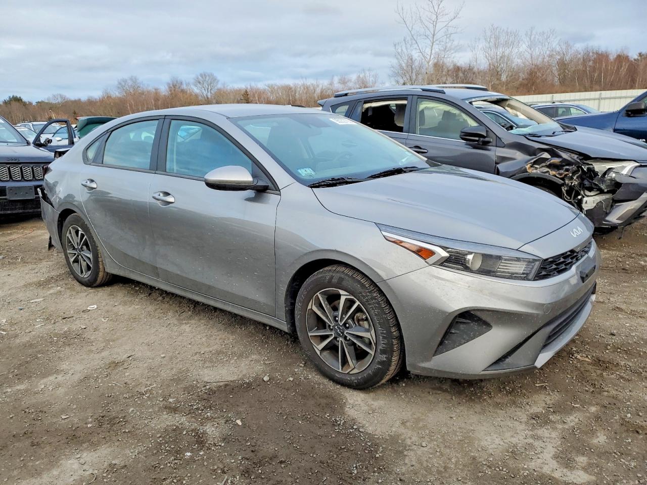2024 KIA FORTE LXS photo 4