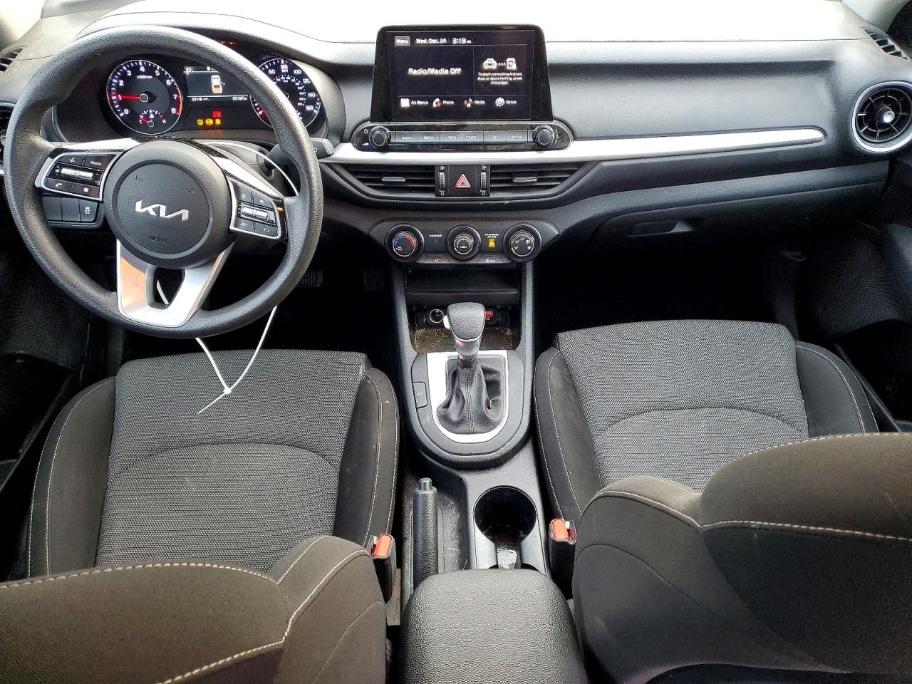 2024 KIA FORTE LXS photo 8