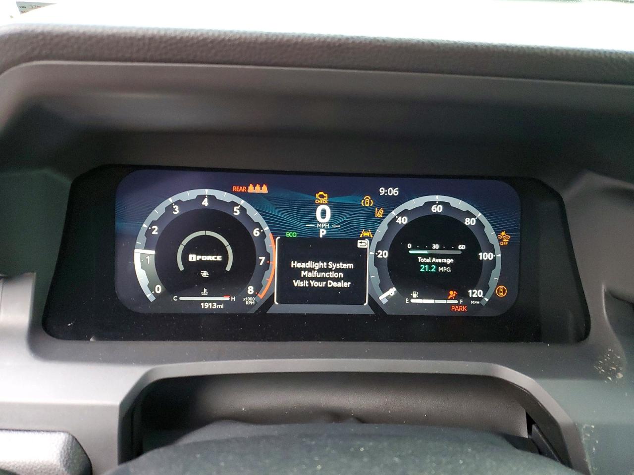 2025 TOYOTA TACOMA DOUBLE CAB photo 9