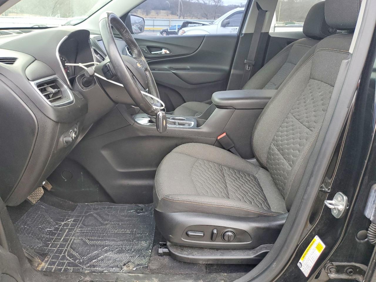 2020 CHEVROLET EQUINOX LT photo 7