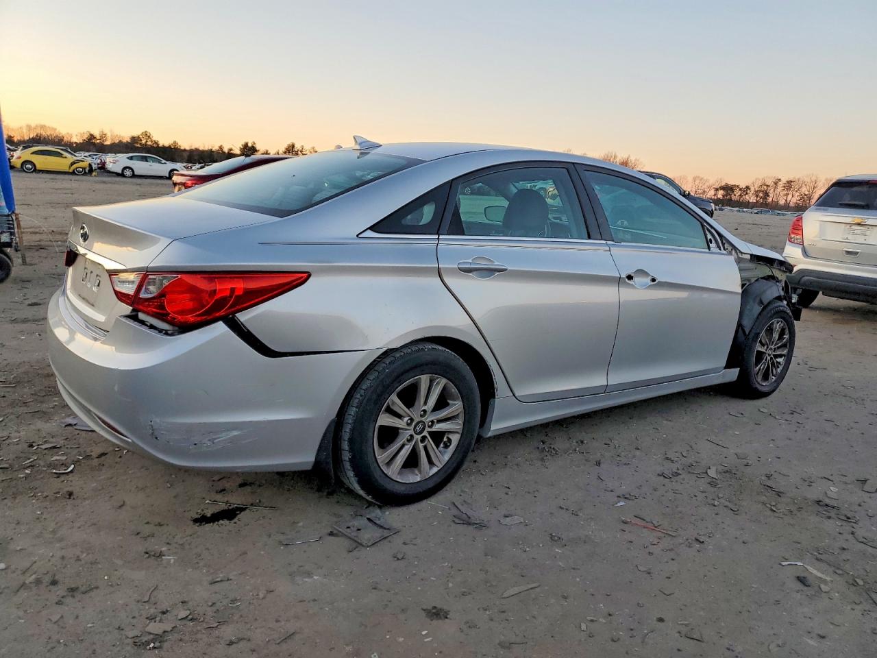 2013 HYUNDAI SONATA GLS photo 3