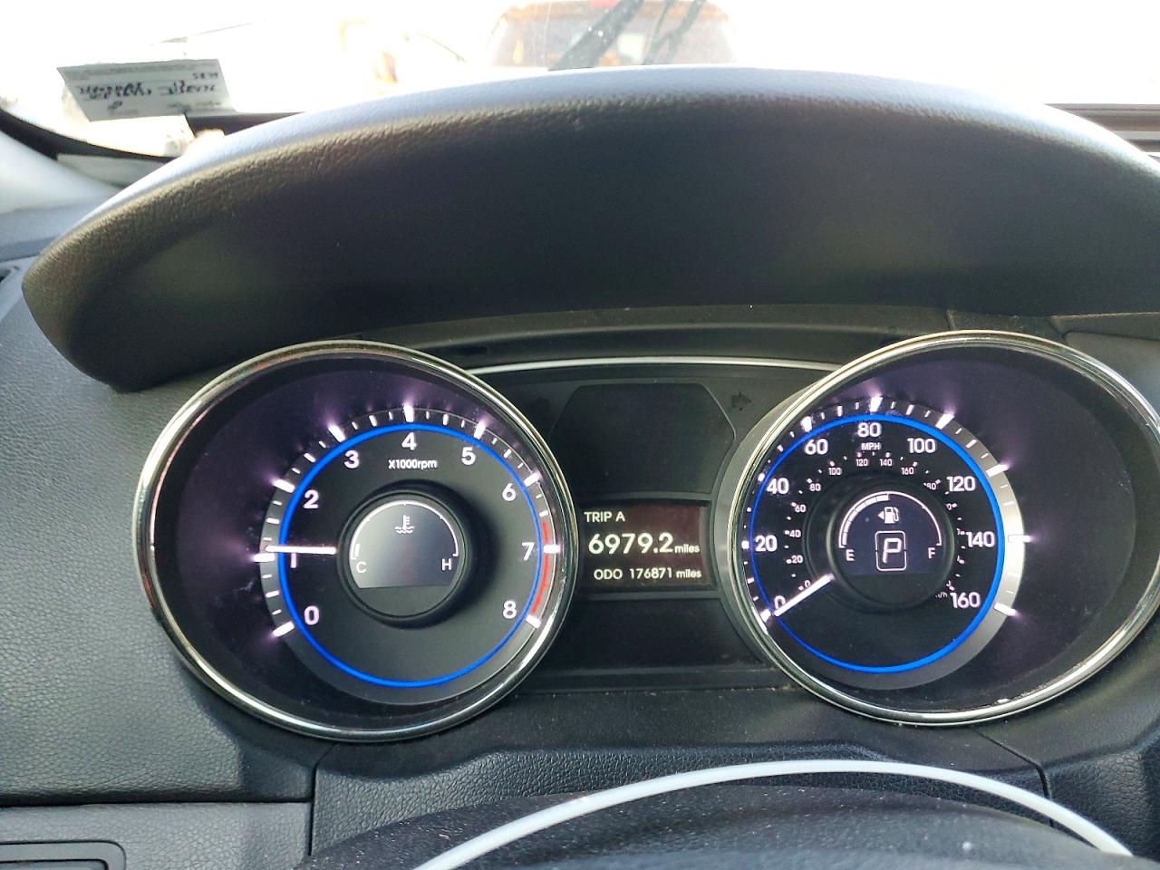 2013 HYUNDAI SONATA GLS photo 9