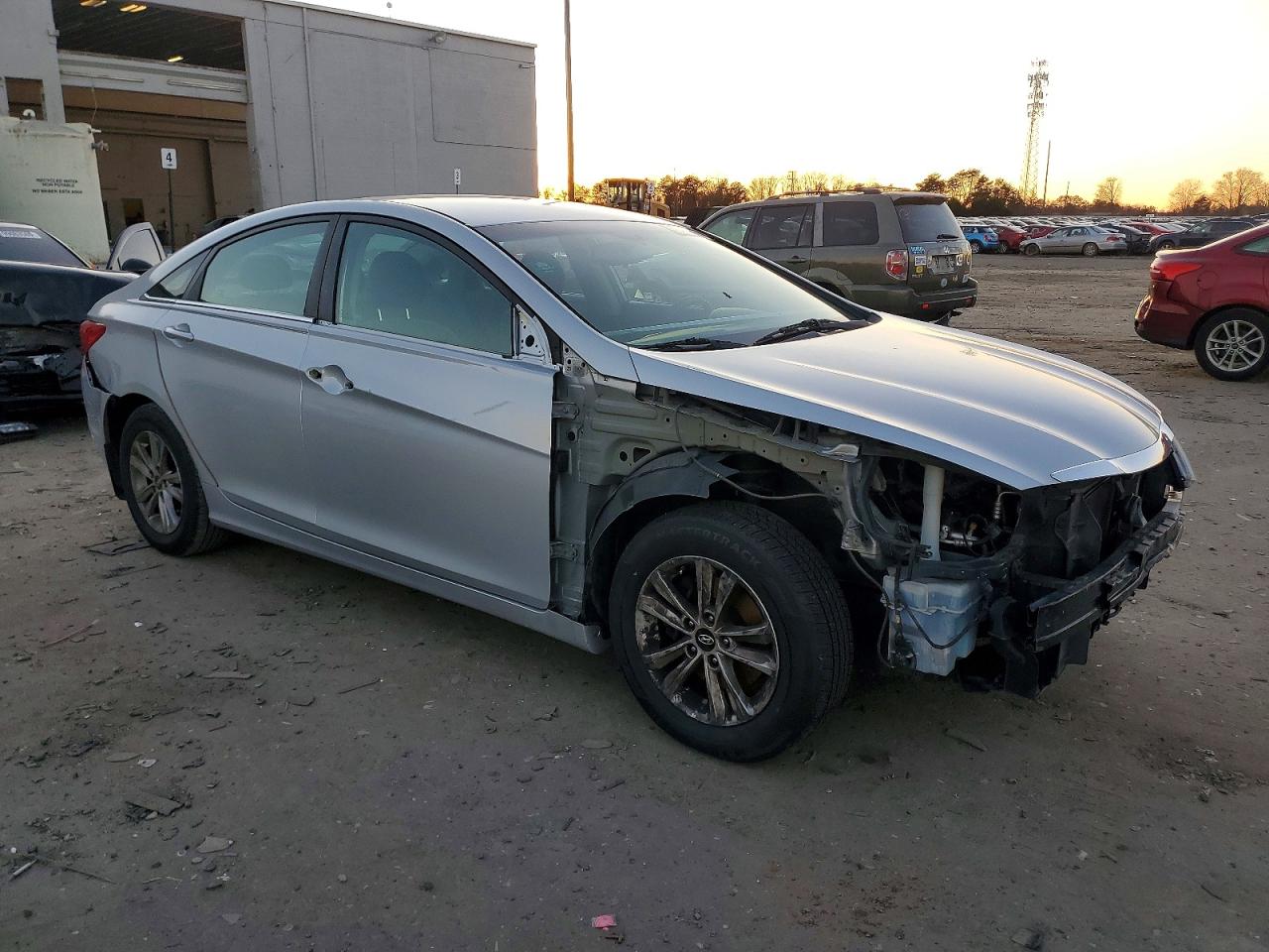 2013 HYUNDAI SONATA GLS photo 4