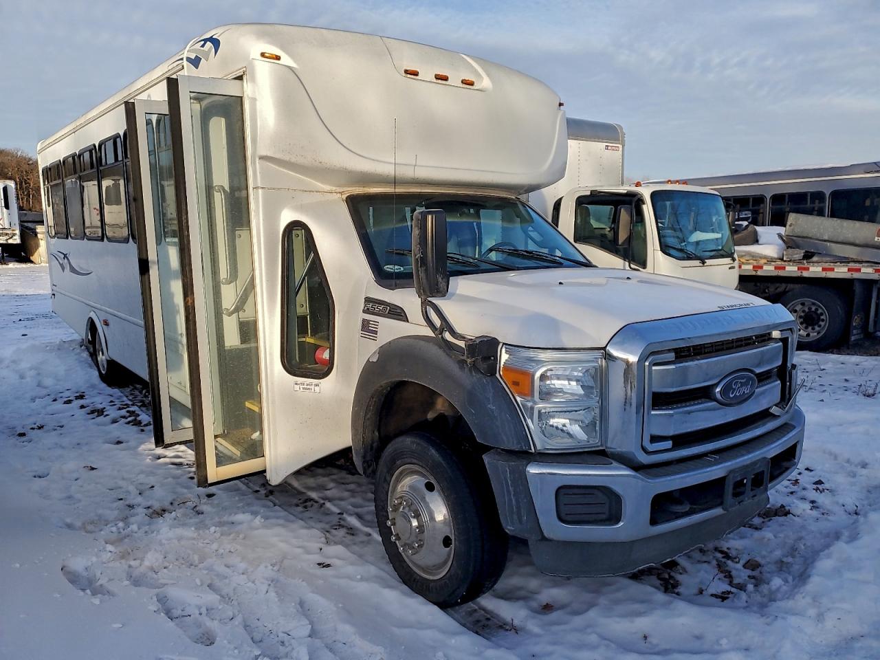 2016 FORD F550 SUPER DUTY photo 4