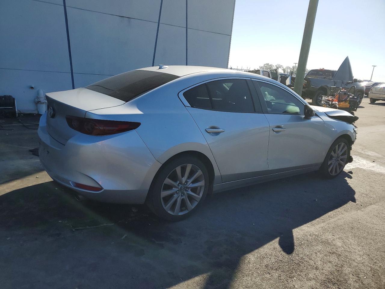 2019 MAZDA 3 PREFERRED photo 3