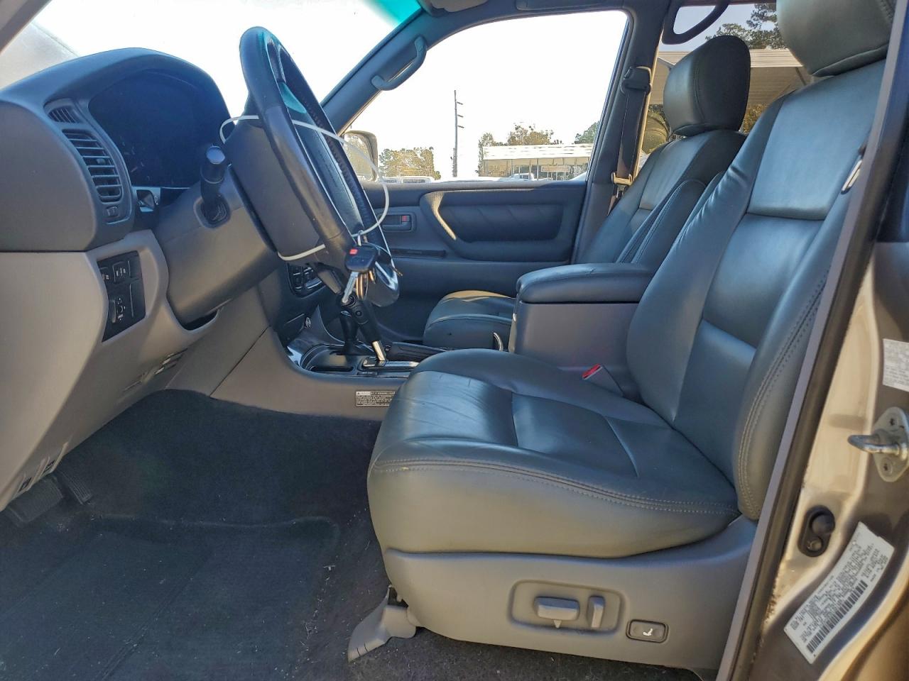 2001 TOYOTA LAND CRUISER photo 7
