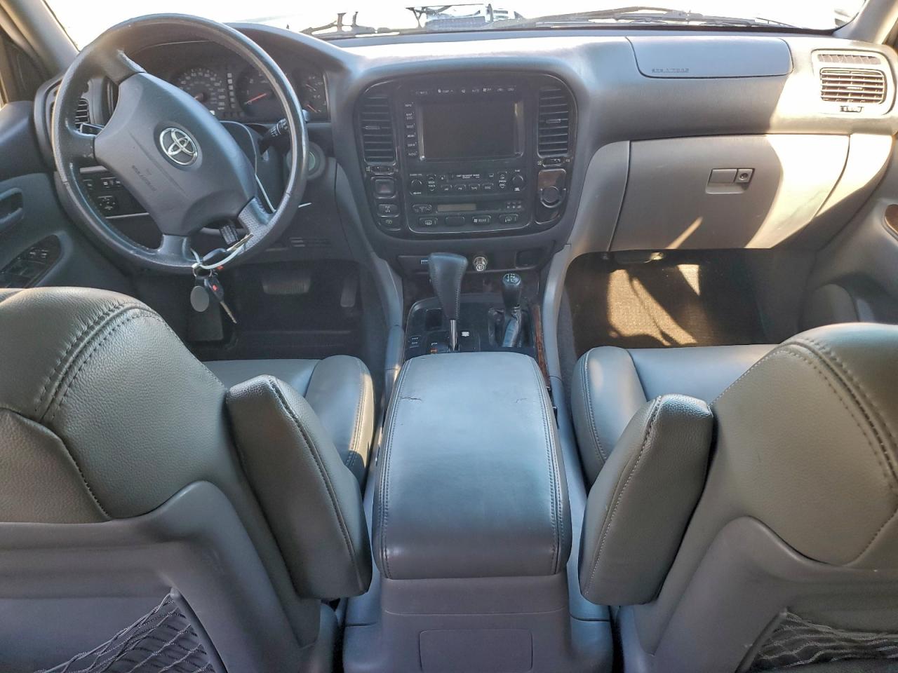 2001 TOYOTA LAND CRUISER photo 8