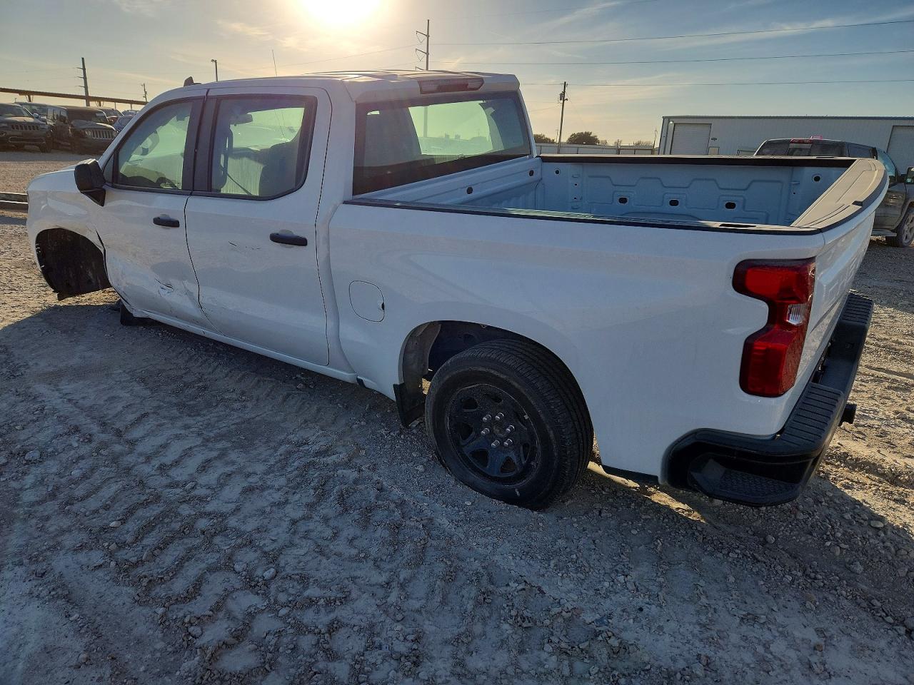 2024 CHEVROLET SILVERADO K1500 PPV photo 2