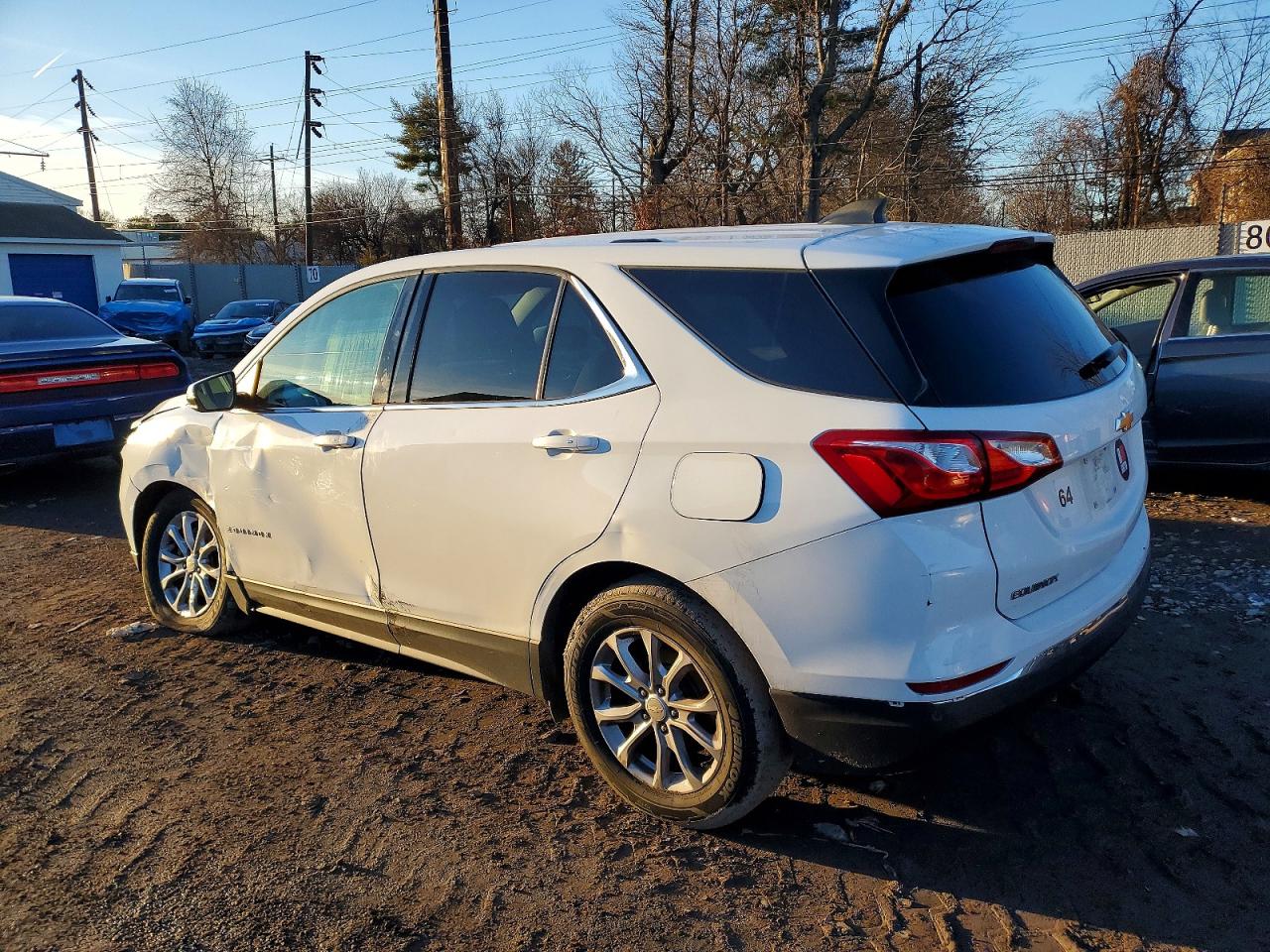 2018 CHEVROLET EQUINOX LT photo 4