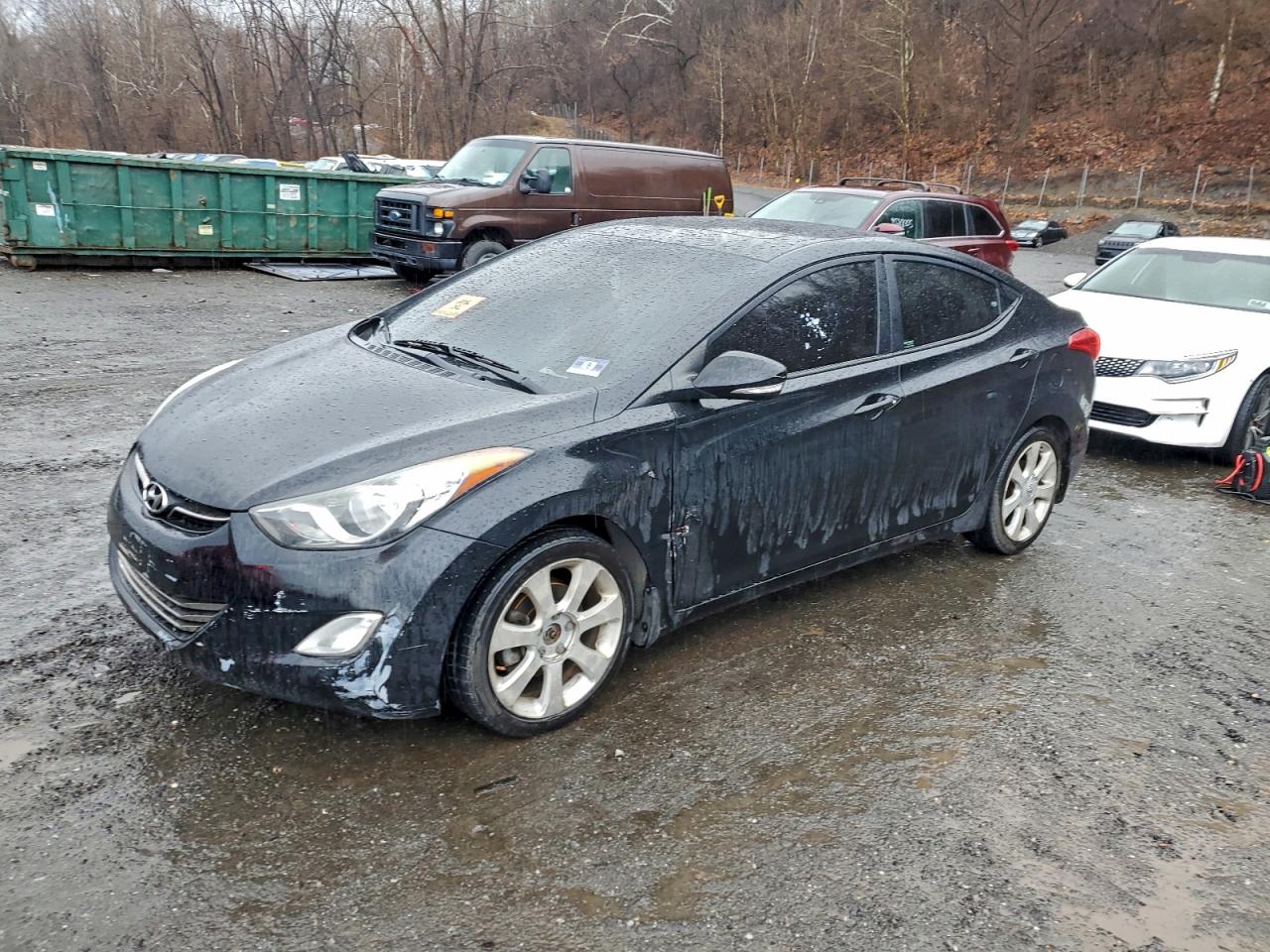 2013 HYUNDAI ELANTRA