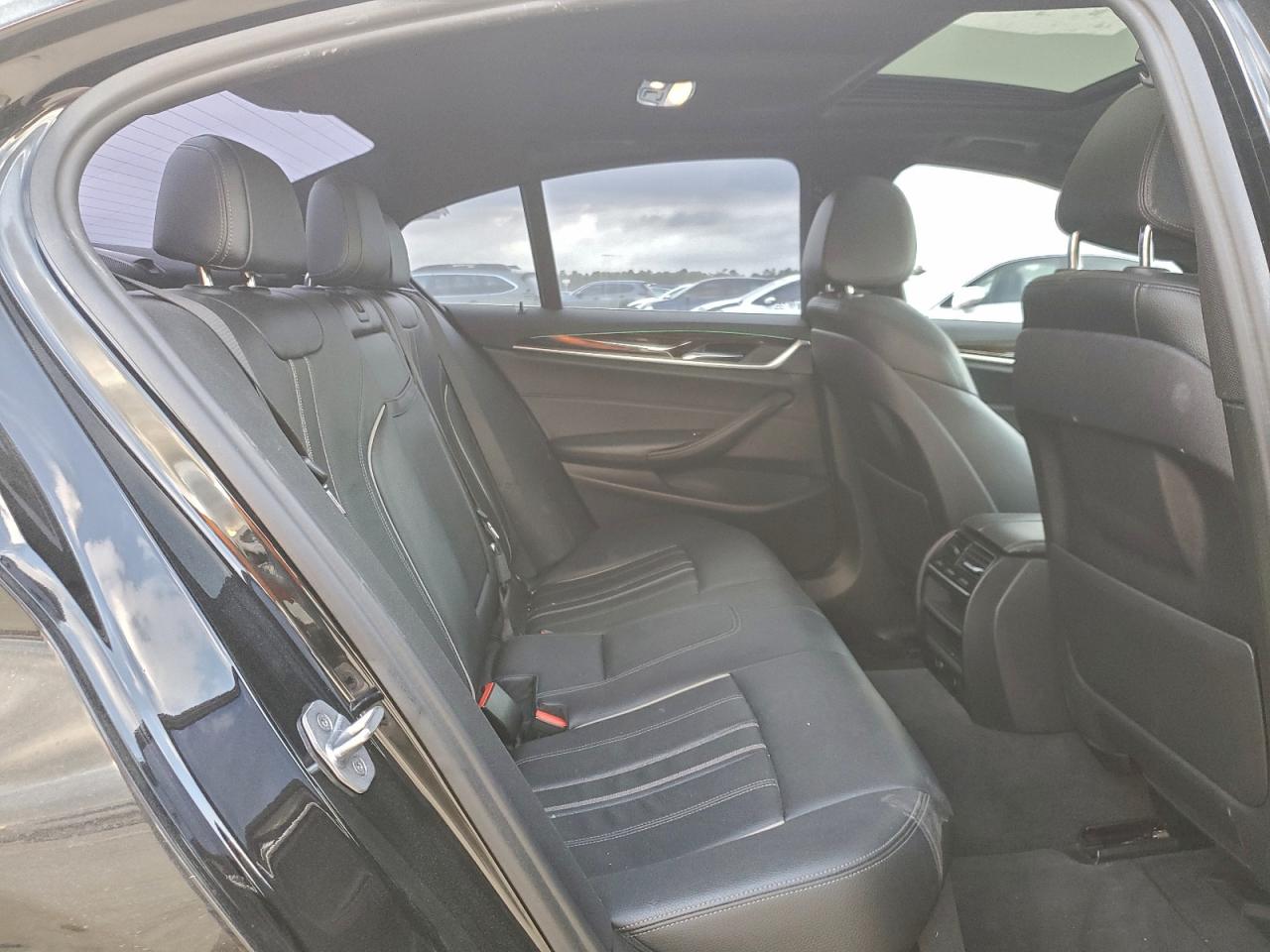 2018 BMW 530E photo 19