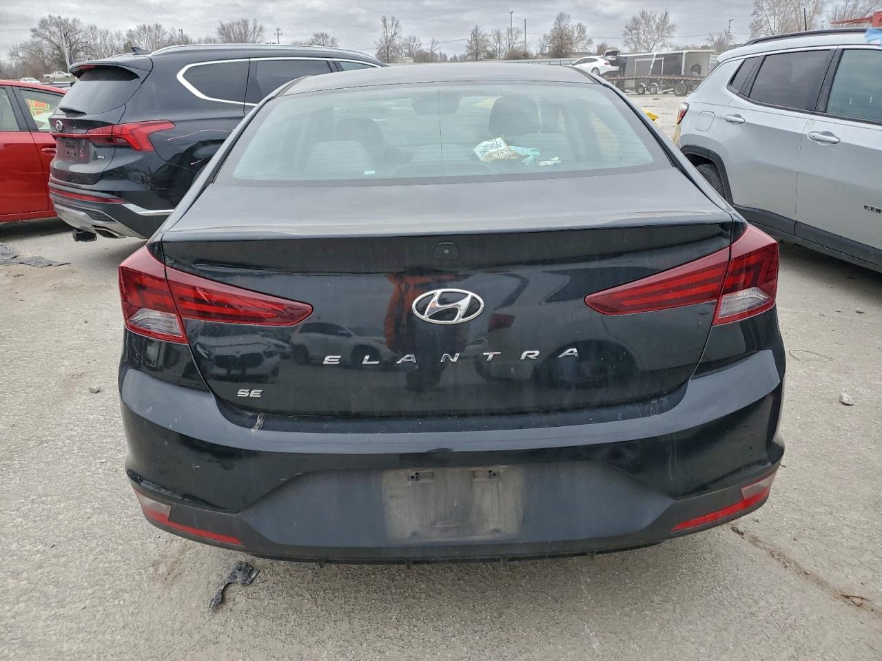 2020 HYUNDAI ELANTRA SE photo 6