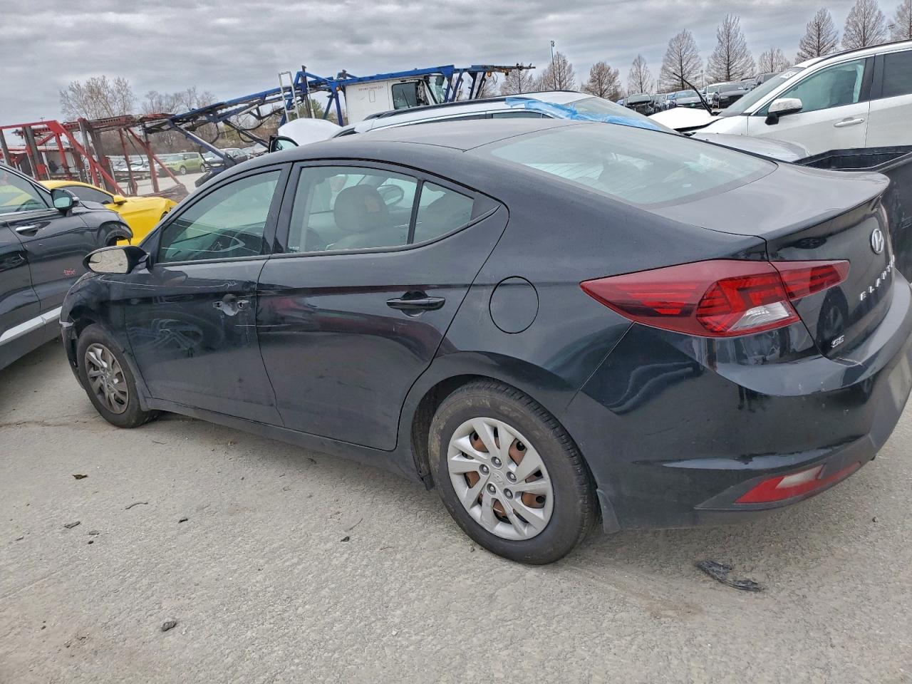 2020 HYUNDAI ELANTRA SE photo 2