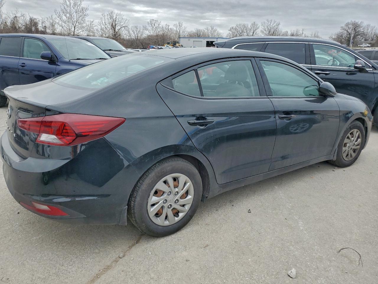 2020 HYUNDAI ELANTRA SE photo 3