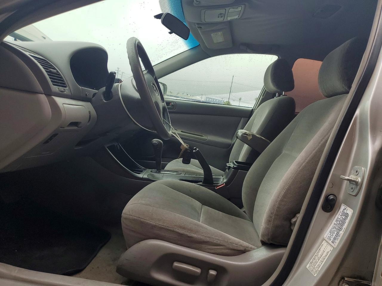 2002 TOYOTA CAMRY LE photo 19
