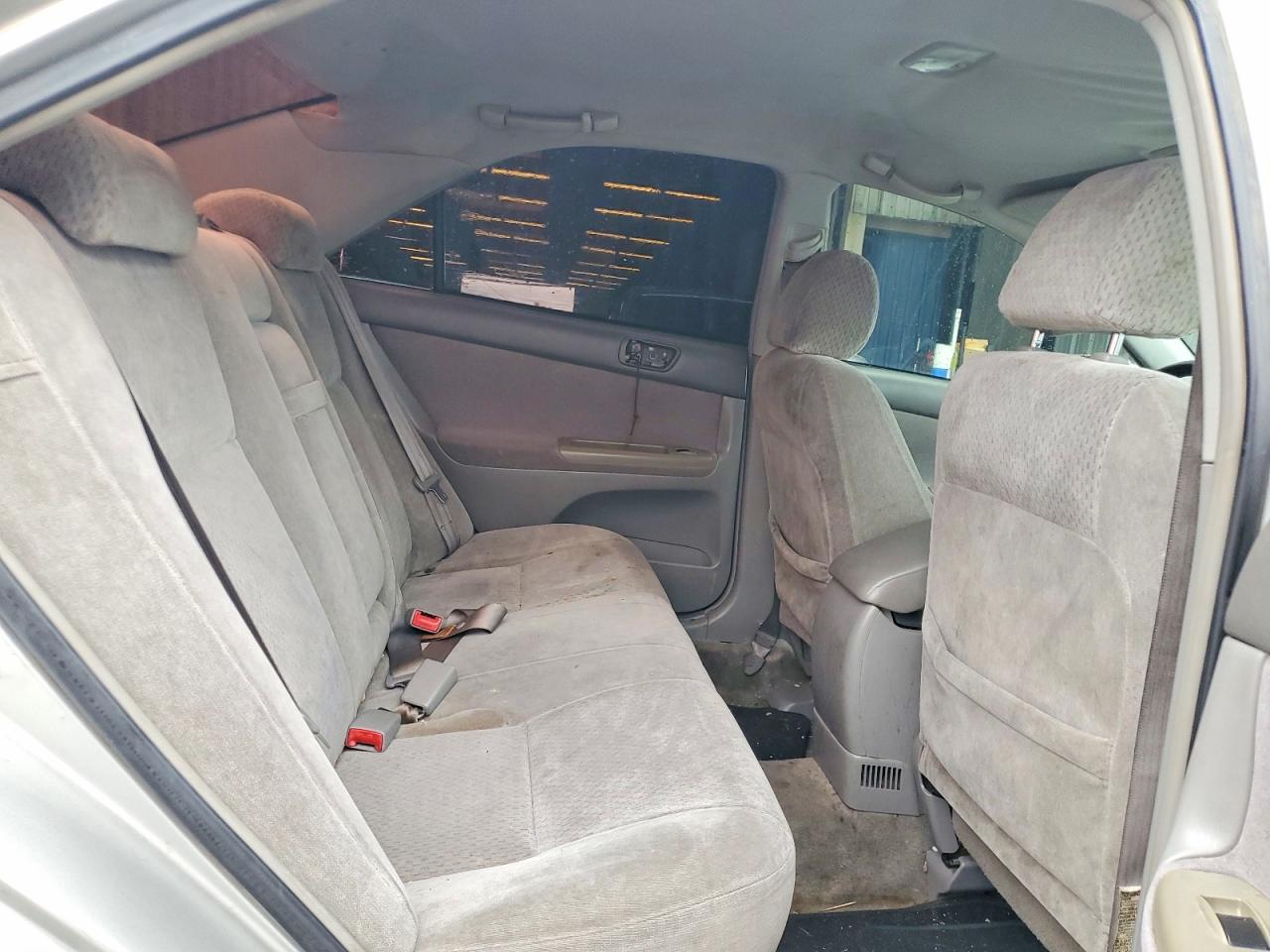 2002 TOYOTA CAMRY LE photo 28