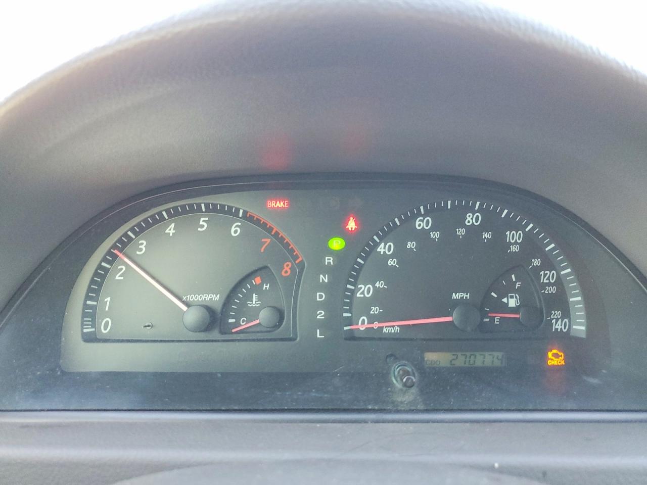 2002 TOYOTA CAMRY LE photo 25