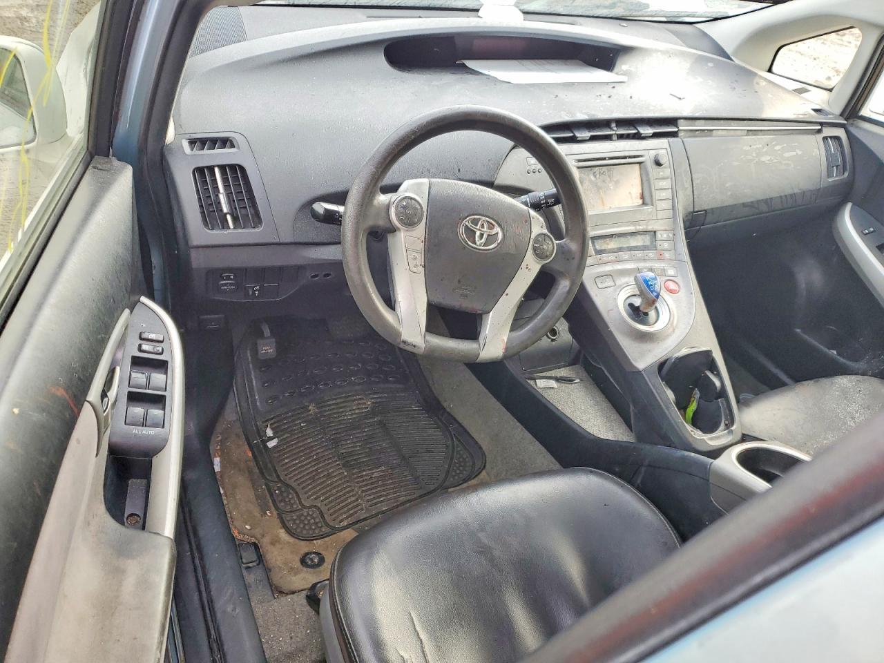 2012 TOYOTA PRIUS photo 22