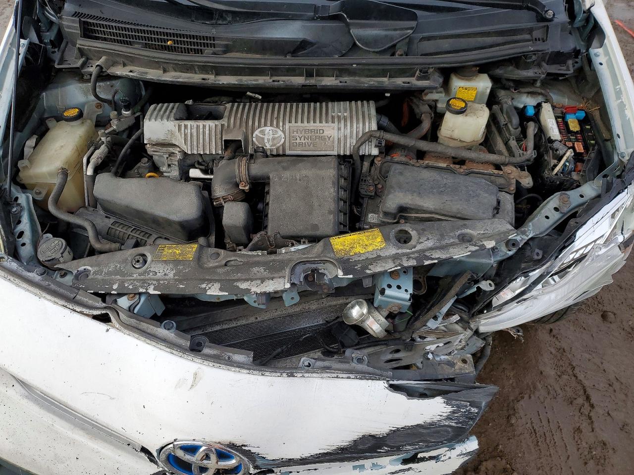 2012 TOYOTA PRIUS photo 31