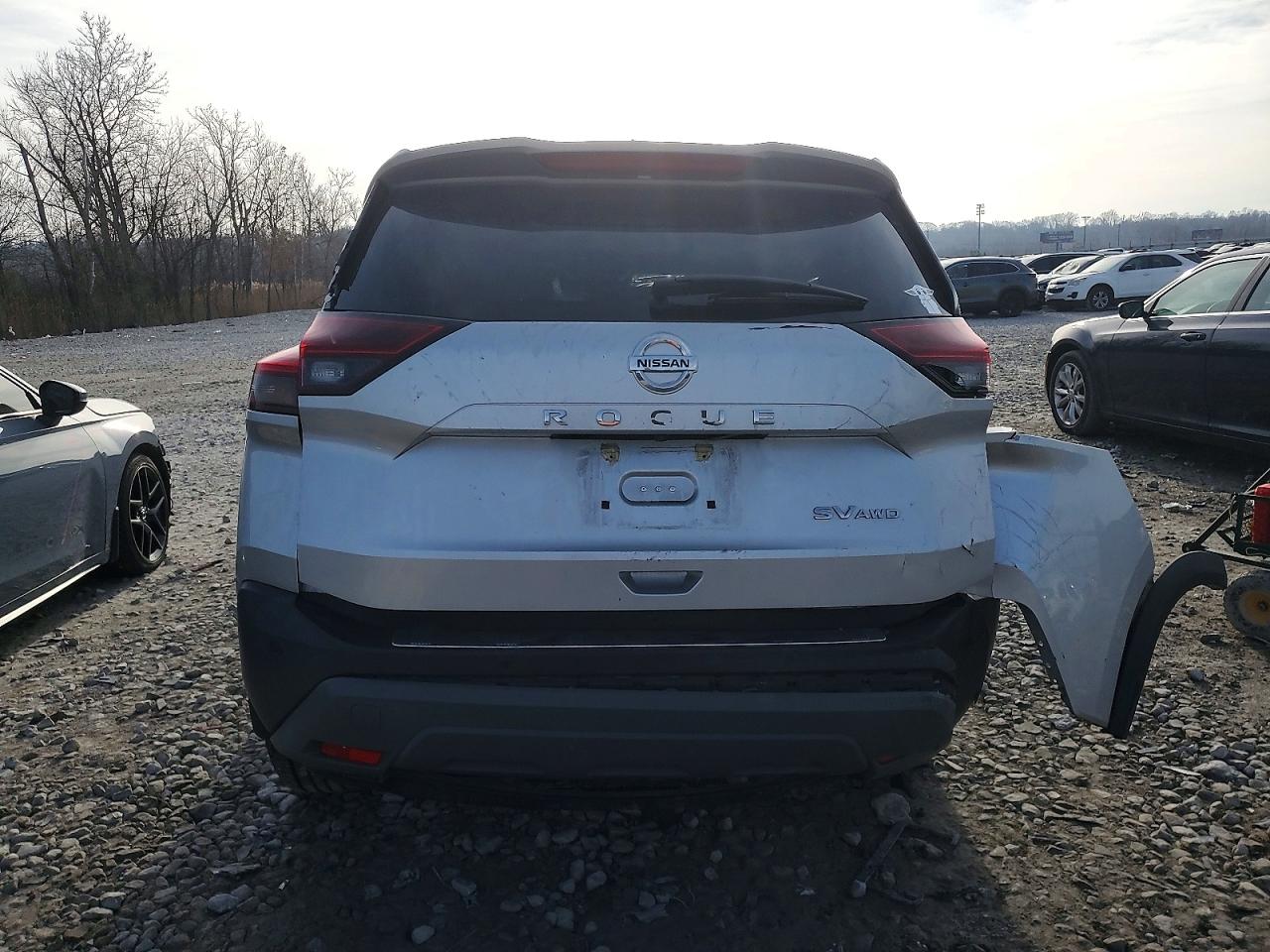 2021 NISSAN ROGUE SV photo 6