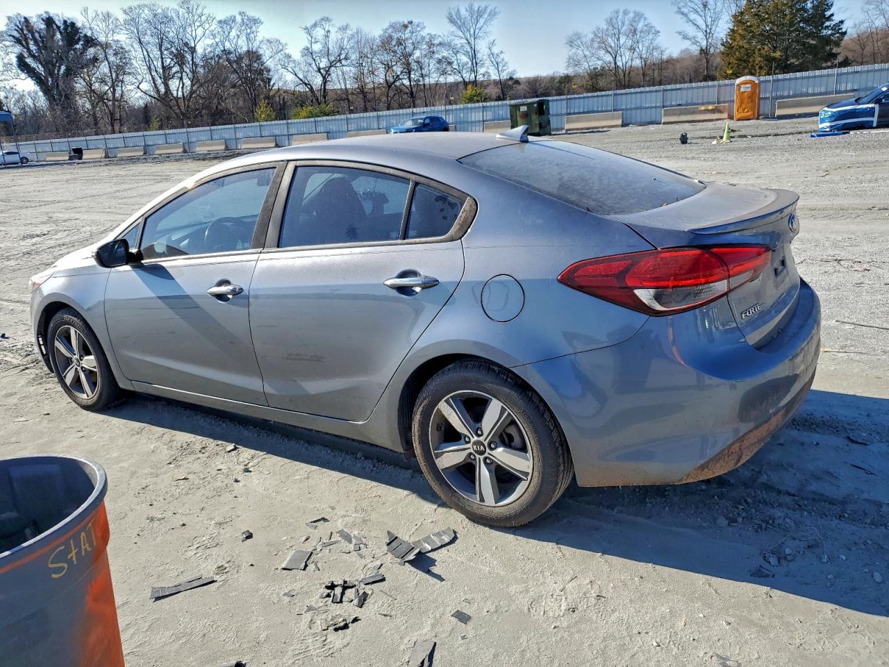 2018 KIA FORTE LX photo 2