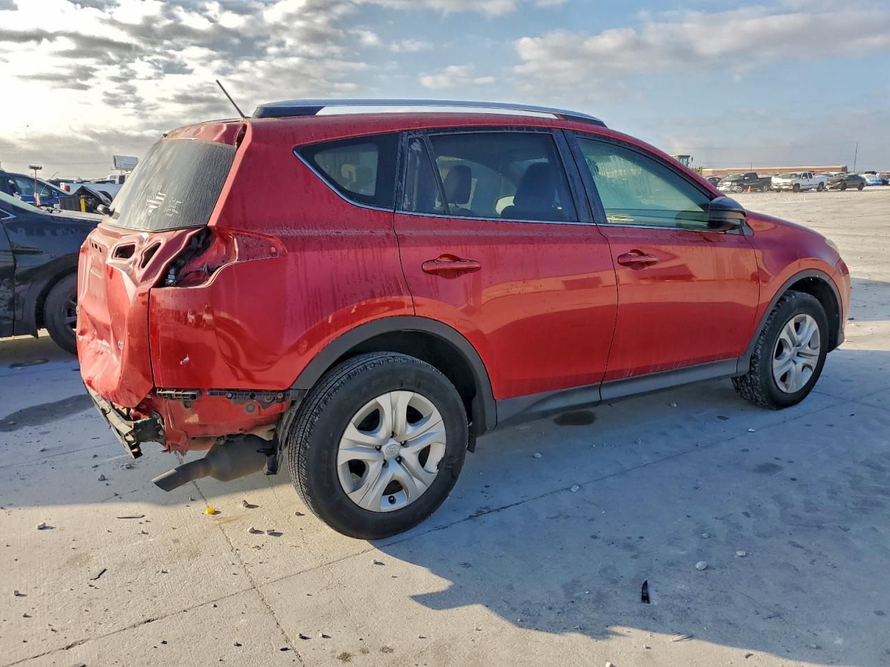 2015 TOYOTA RAV4 LE photo 3