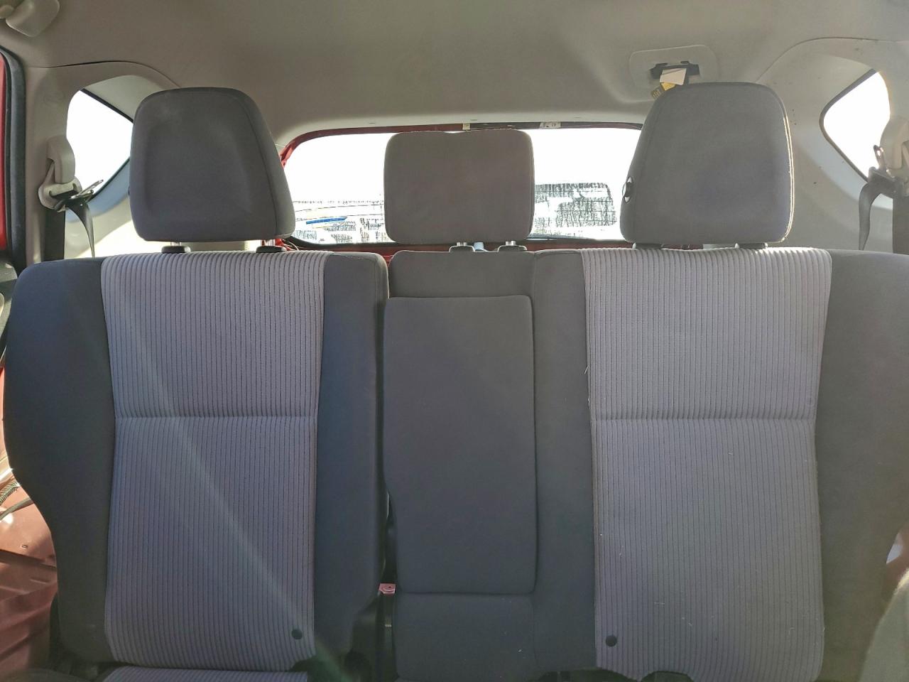 2015 TOYOTA RAV4 LE photo 10