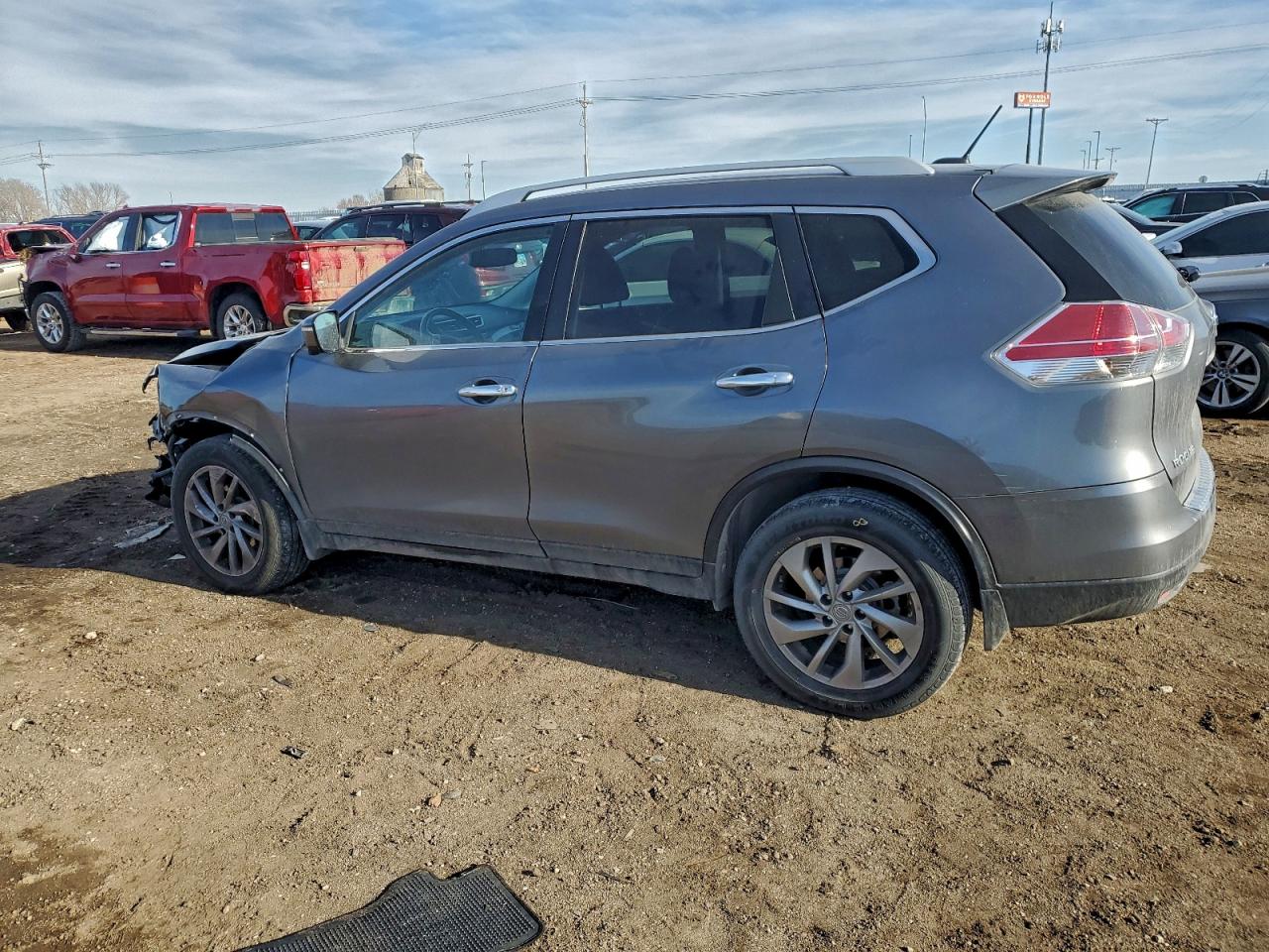 2014 NISSAN ROGUE photo 2
