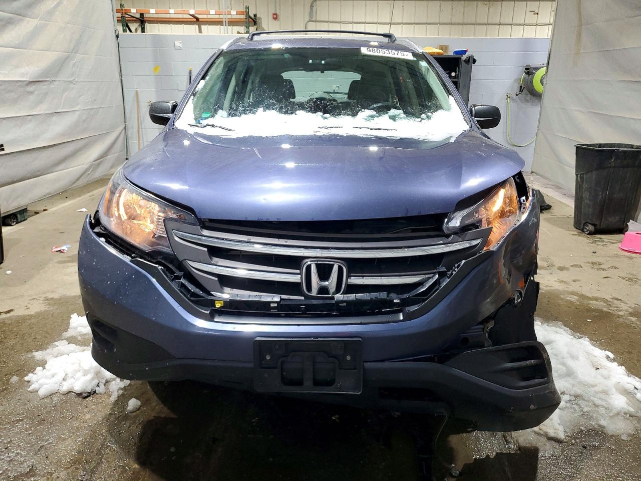 2014 HONDA CR-V LX photo 5