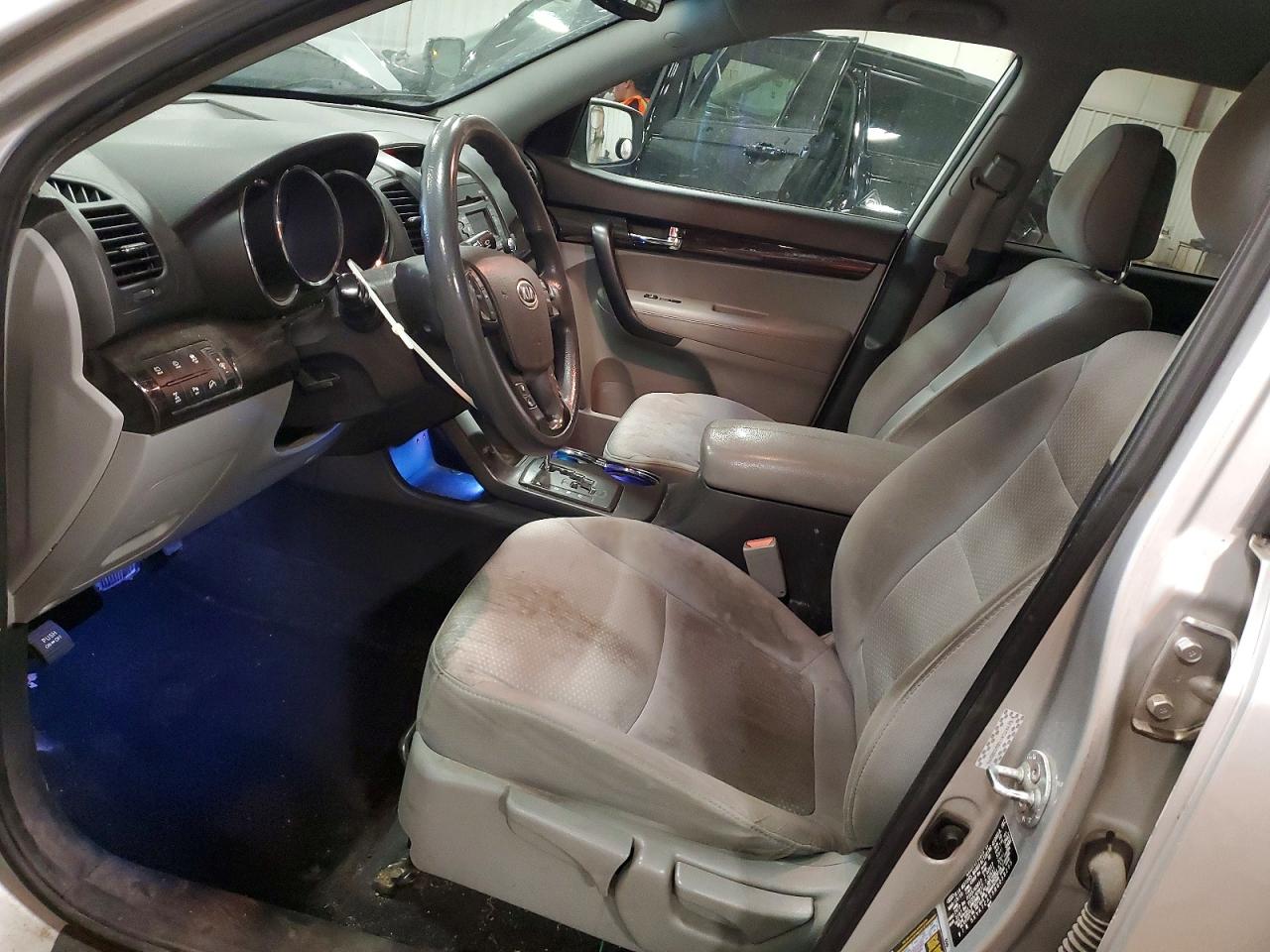 2011 KIA SORENTO BASE photo 7