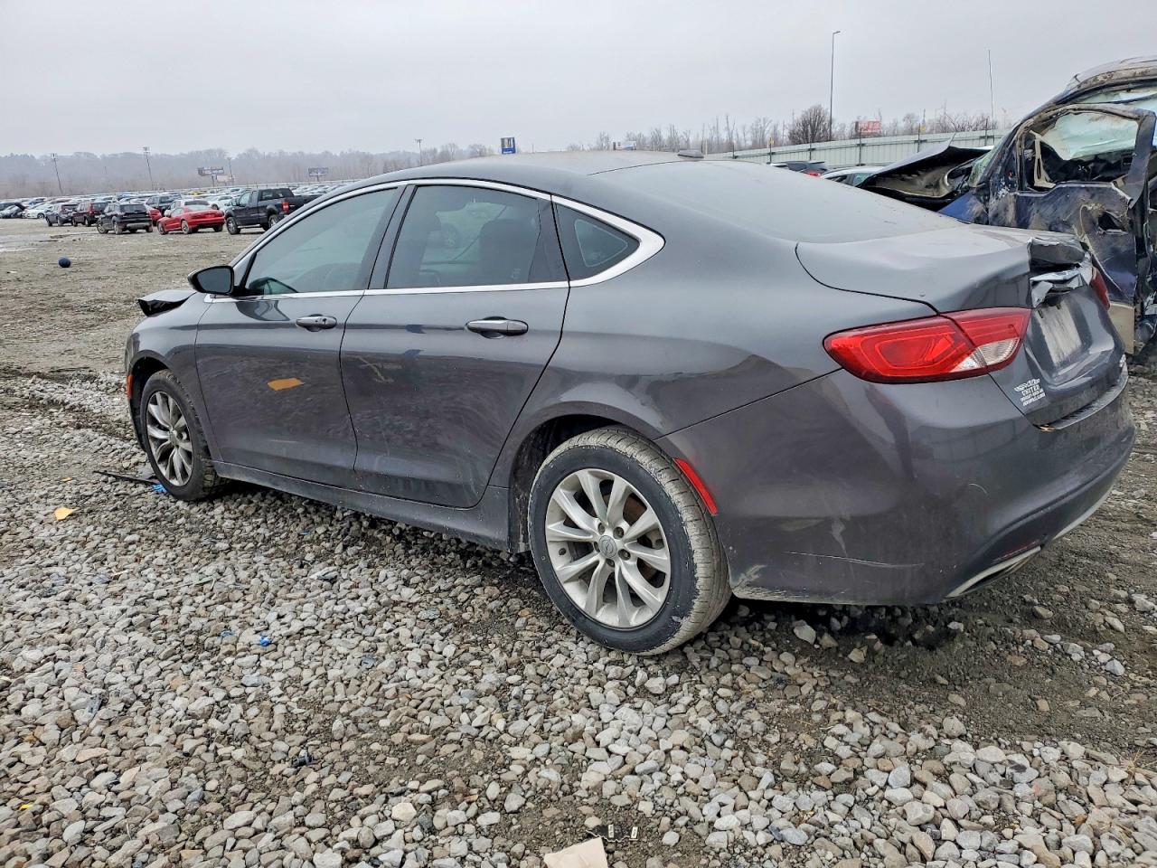 2015 CHRYSLER 200 C photo 2