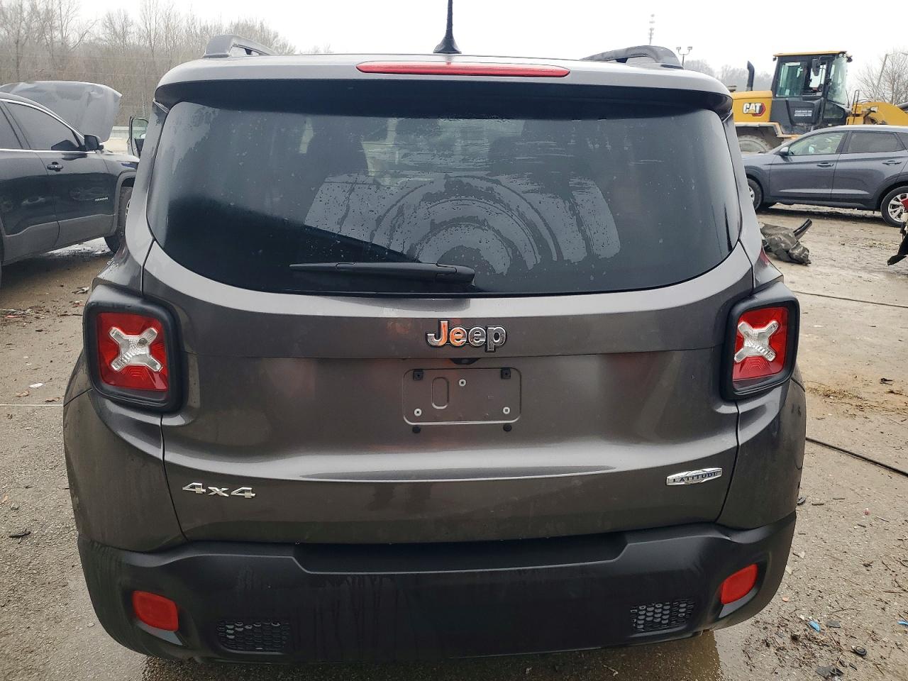 2017 JEEP RENEGADE LATITUDE photo 11