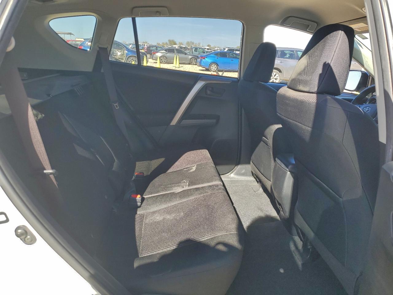 2017 TOYOTA RAV4 LE photo 19